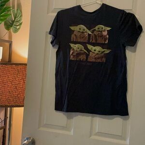 Black T-Shirt with Green Character Print-Star Wars small fits 8 to 10